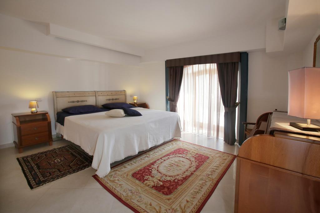 Casa Costa Daire Taormina Oda fotoğraf