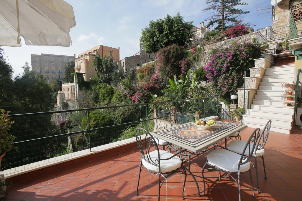 Casa Costa Daire Taormina Oda fotoğraf